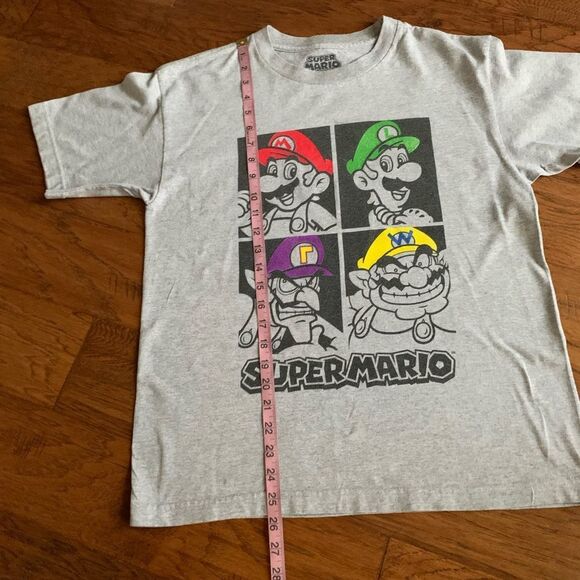 Super Mario Gray T Shirt - Picture 7 of 7